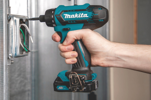 CL003GZ09 Máy hút bụi dùng pin Makita (màu đen/bl)(40v) (không kèm pin sạc)