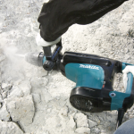 HM1213C Máy đục bê tông Makita (chuôi gài sds-max)